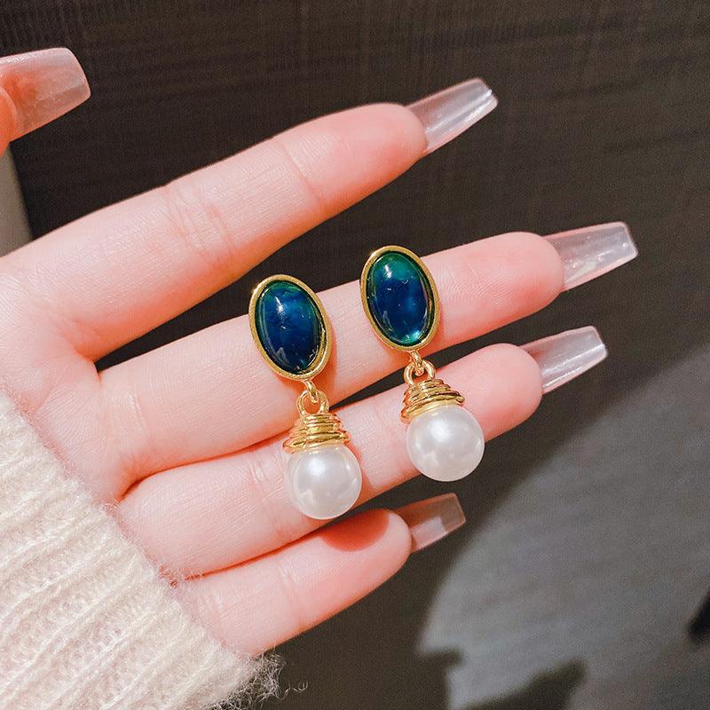 French Retro Maillard Blue Baroque Pearl Earrings - KiwiBrands