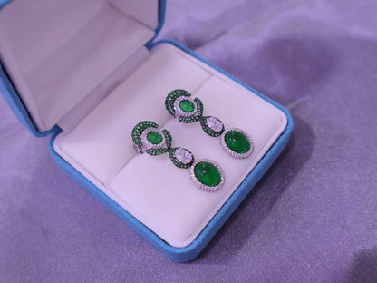 Vintage Fashion Versatile Floral Faux Emerald Earrings - KiwiBrands